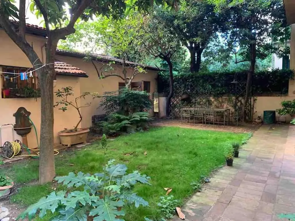 Florence City Center Con Giardino Apartment 0*,  Italy